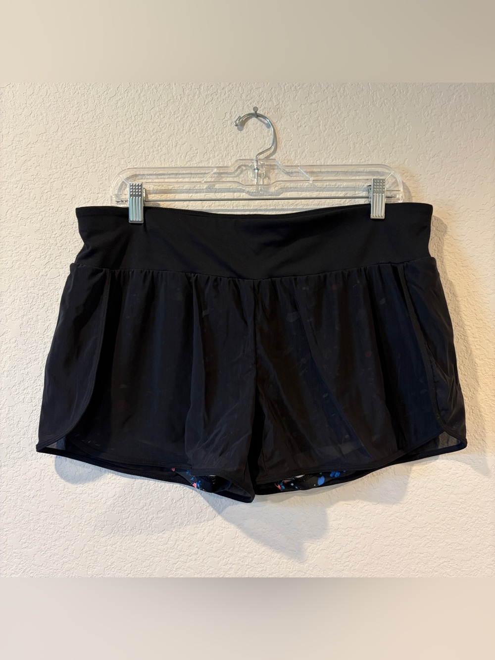 Fabletics Women’s Black Mesh Colorful Lined Running Short - Est. XL